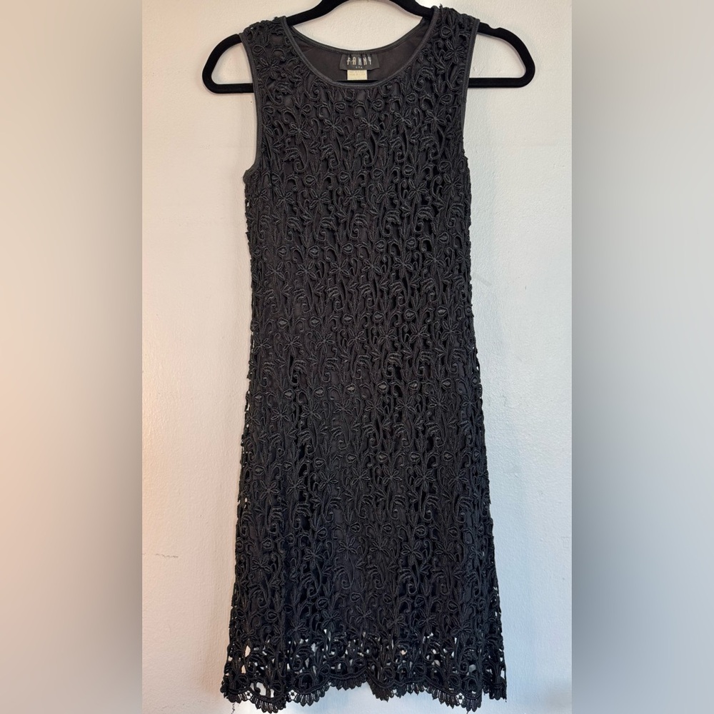 Elegant Black Lace Dress (S)